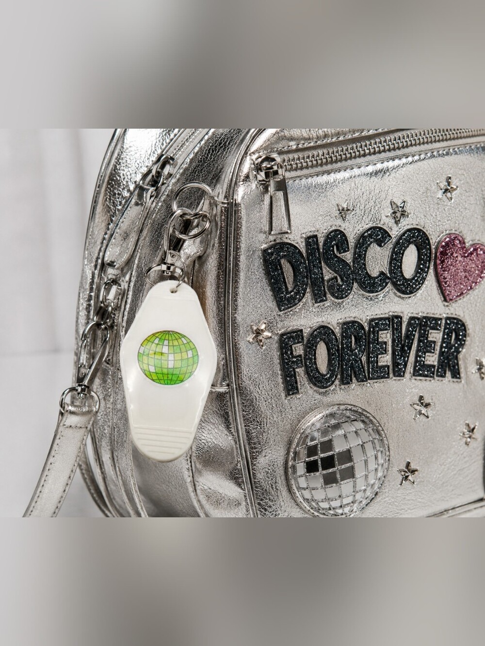 Green Disco Ball Motel Keychain Retro Y2K - Picture 2 of 3